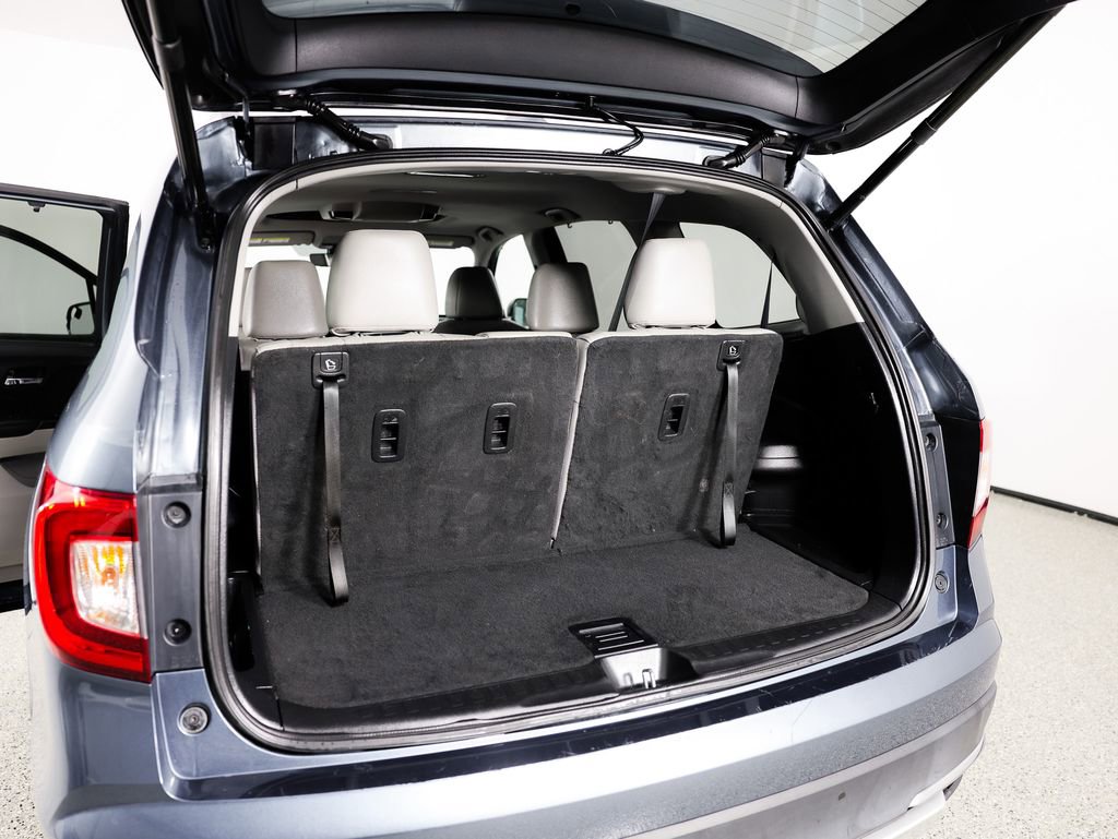Used 2021 Honda Pilot Touring image 13
