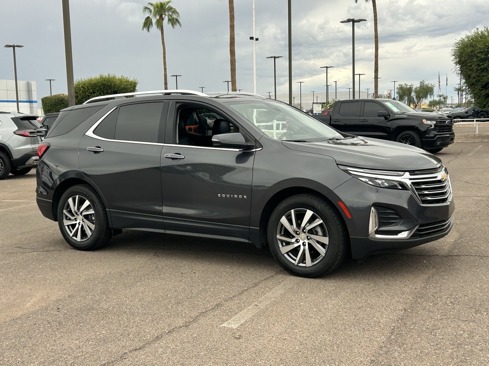 Certified 2022 Chevrolet Equinox Premier w/ LPO, Cargo Package FWD image 7