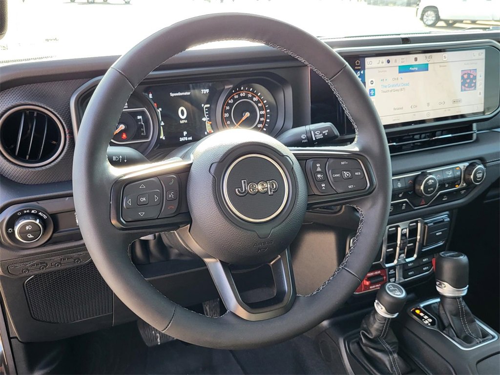 Used 2025 Jeep Gladiator Rubicon w/ Convenience Group image 20