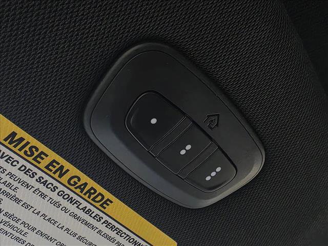 Used 2022 Chrysler Pacifica Touring-L w/ Uconnect Theater Family Group FWD image 20