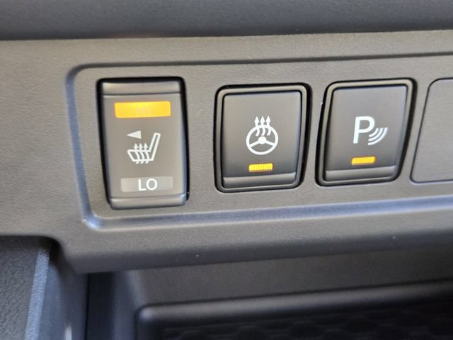 New 2026 Nissan Frontier SV w/ All-Weather Content Package AWD/4WD image 18