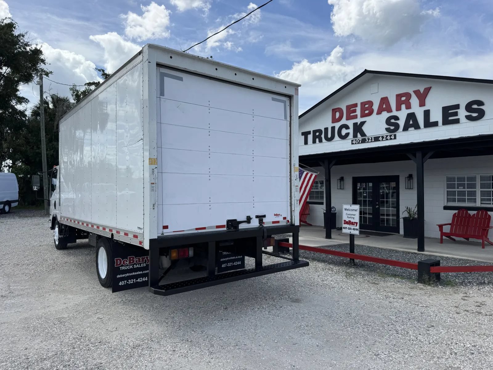 Used 2024 Isuzu NPR RWD image 4