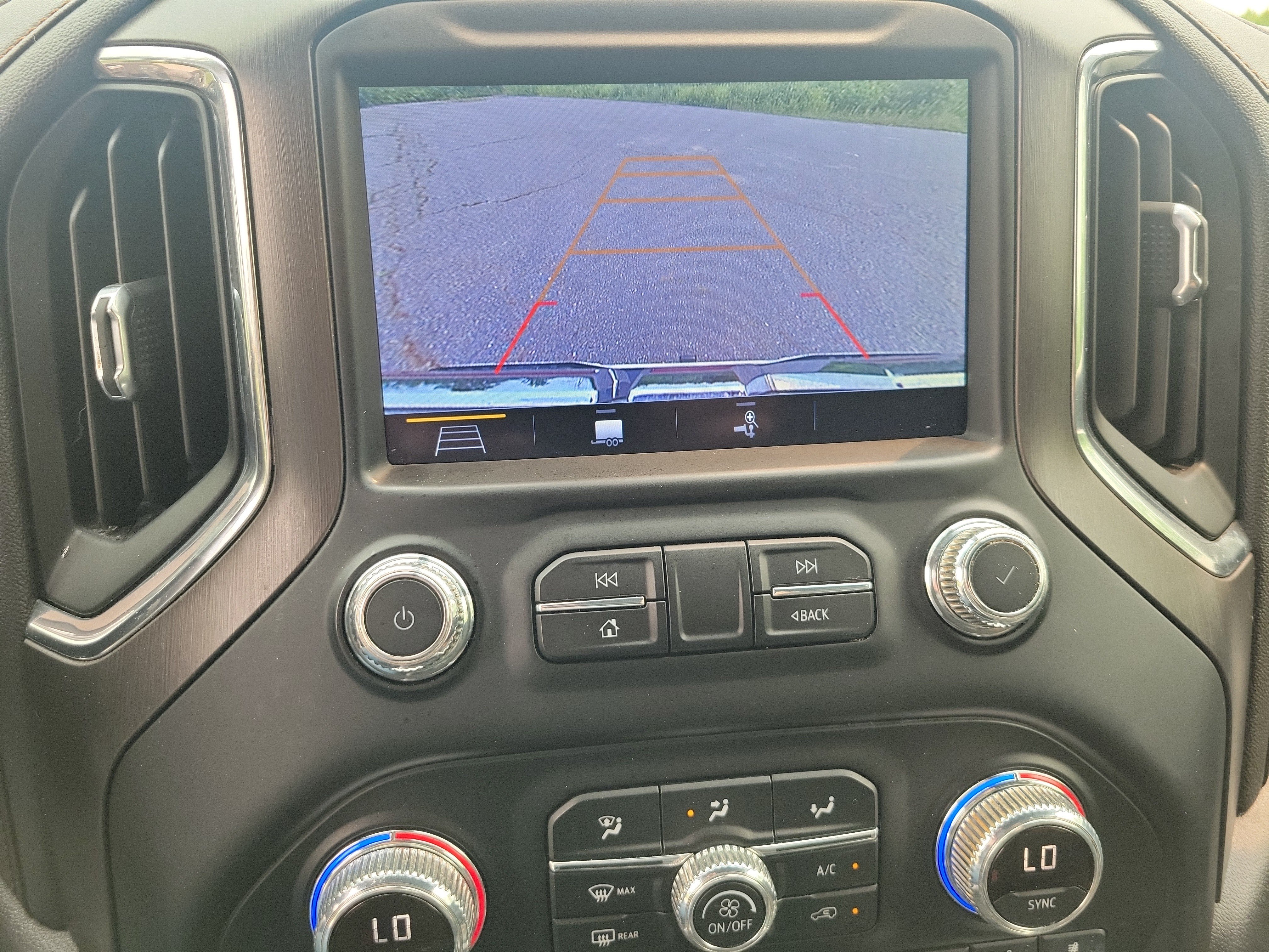 Used 2019 GMC Sierra 1500 AT4 w/ AT4 Premium Package AWD/4WD image 26