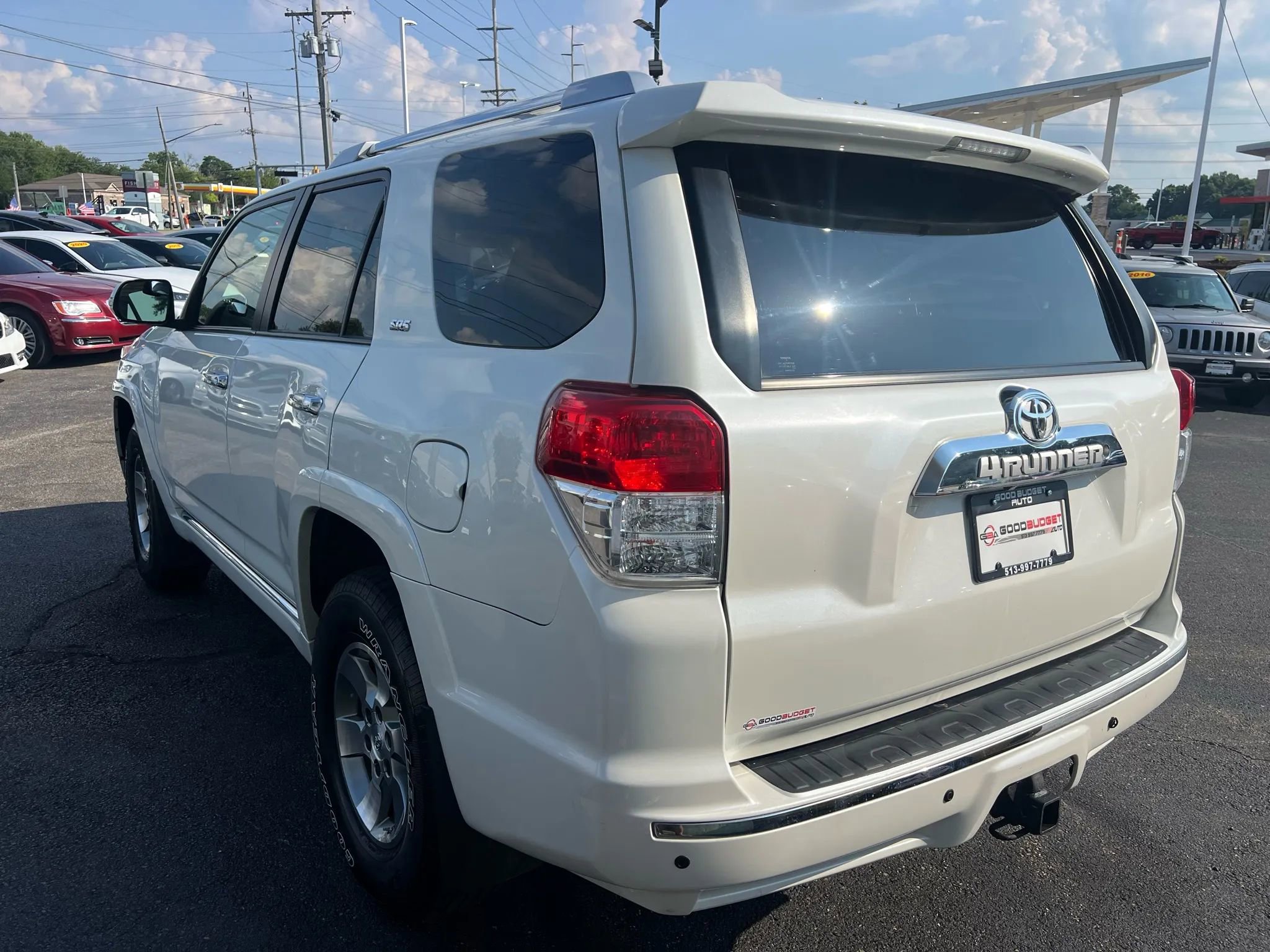 Used 2013 Toyota 4Runner SR5 image 3