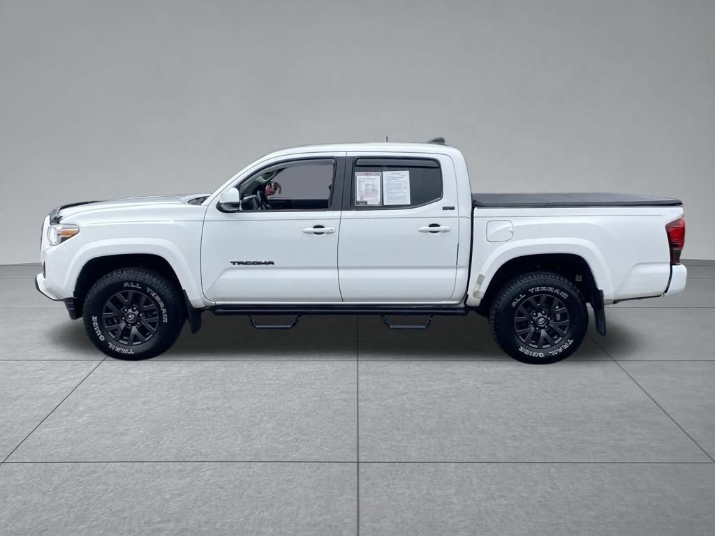Used 2020 Toyota Tacoma SR5 RWD image 4