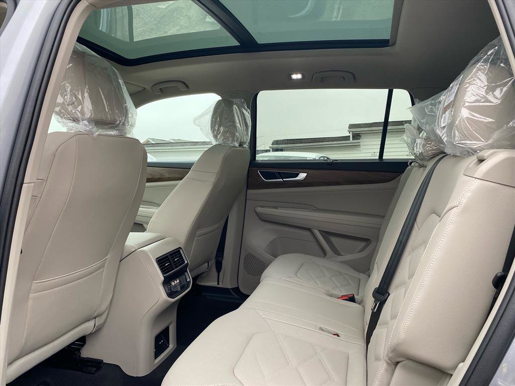 New 2026 Volkswagen Atlas SE image 12