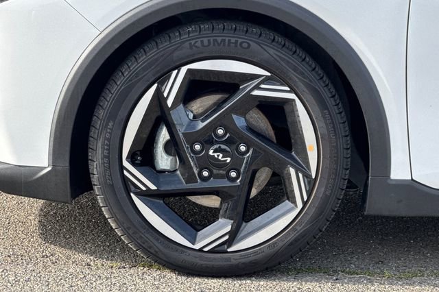 Certified 2025 Kia K4 EX image 33