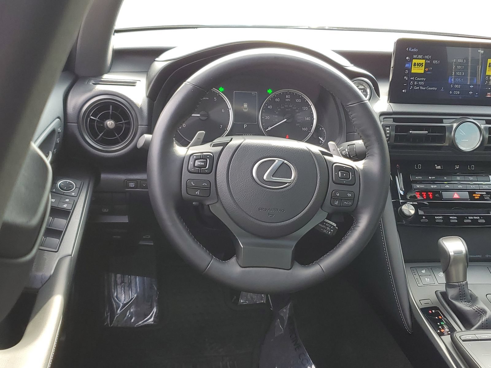 Used 2023 Lexus IS 300 AWD w/ Premium Package image 11