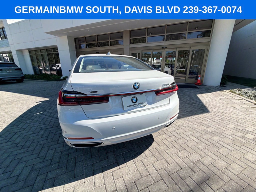 Used 2022 BMW 750i xDrive w/ Luxury Rear Seating Package AWD/4WD image 10