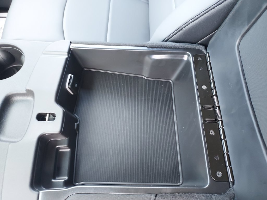 New 2026 RAM 3500 Tradesman AWD/4WD image 24