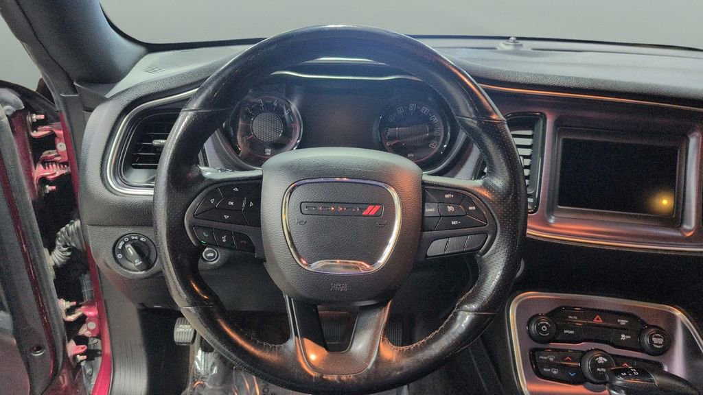 Used 2018 Dodge Challenger R/T w/ Blacktop Package RWD image 9