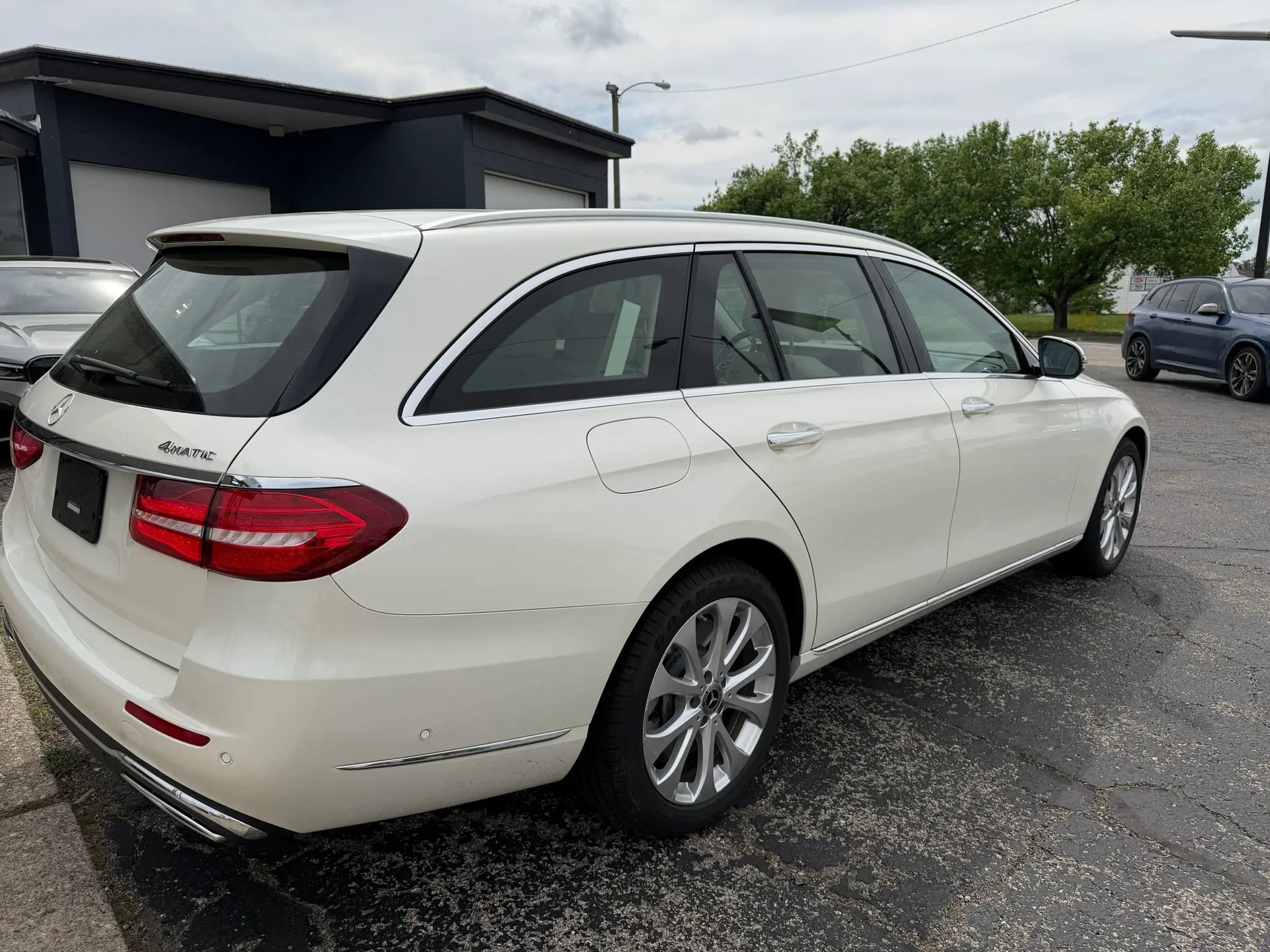 Used 2019 Mercedes-Benz E 450 4MATIC Wagon image 9