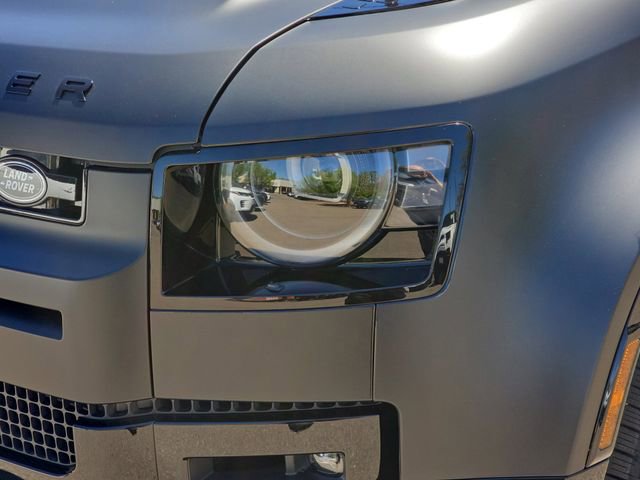 New 2026 Land Rover Defender 110 X-Dynamic SE AWD/4WD image 21