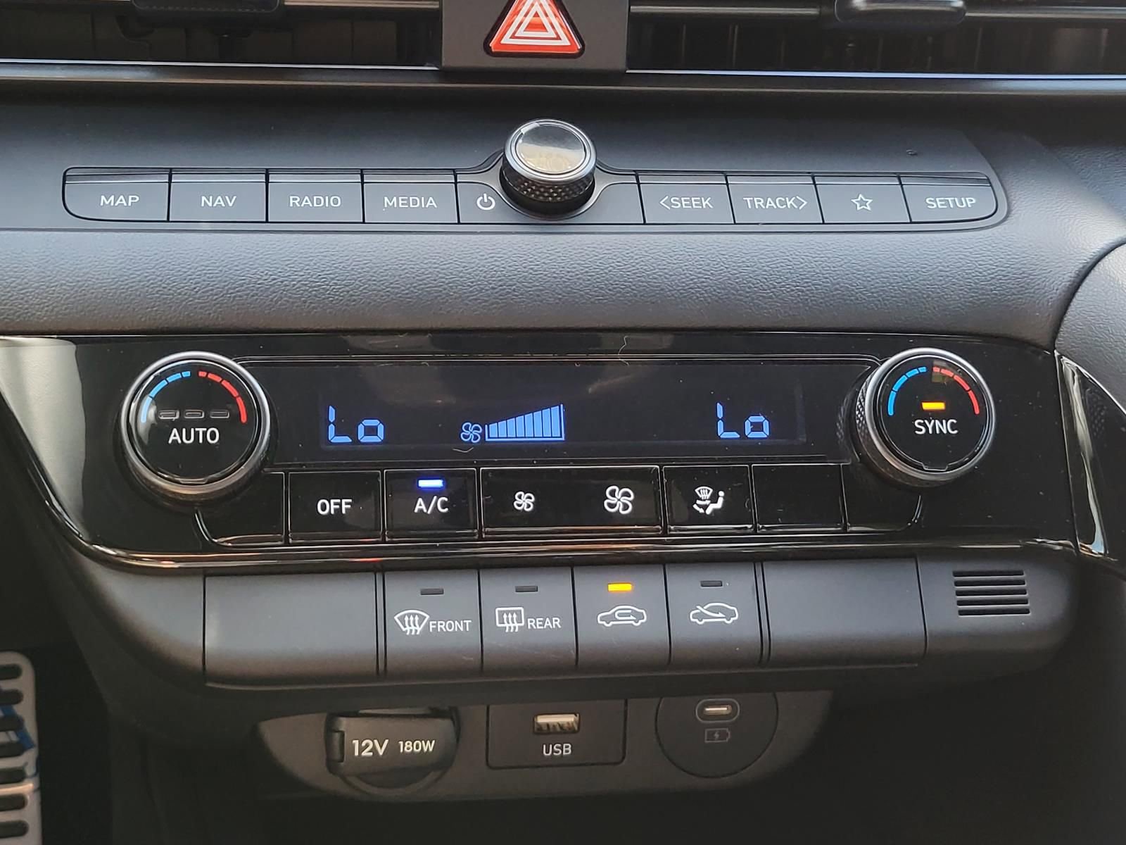 New 2026 Hyundai Elantra Sport image 17