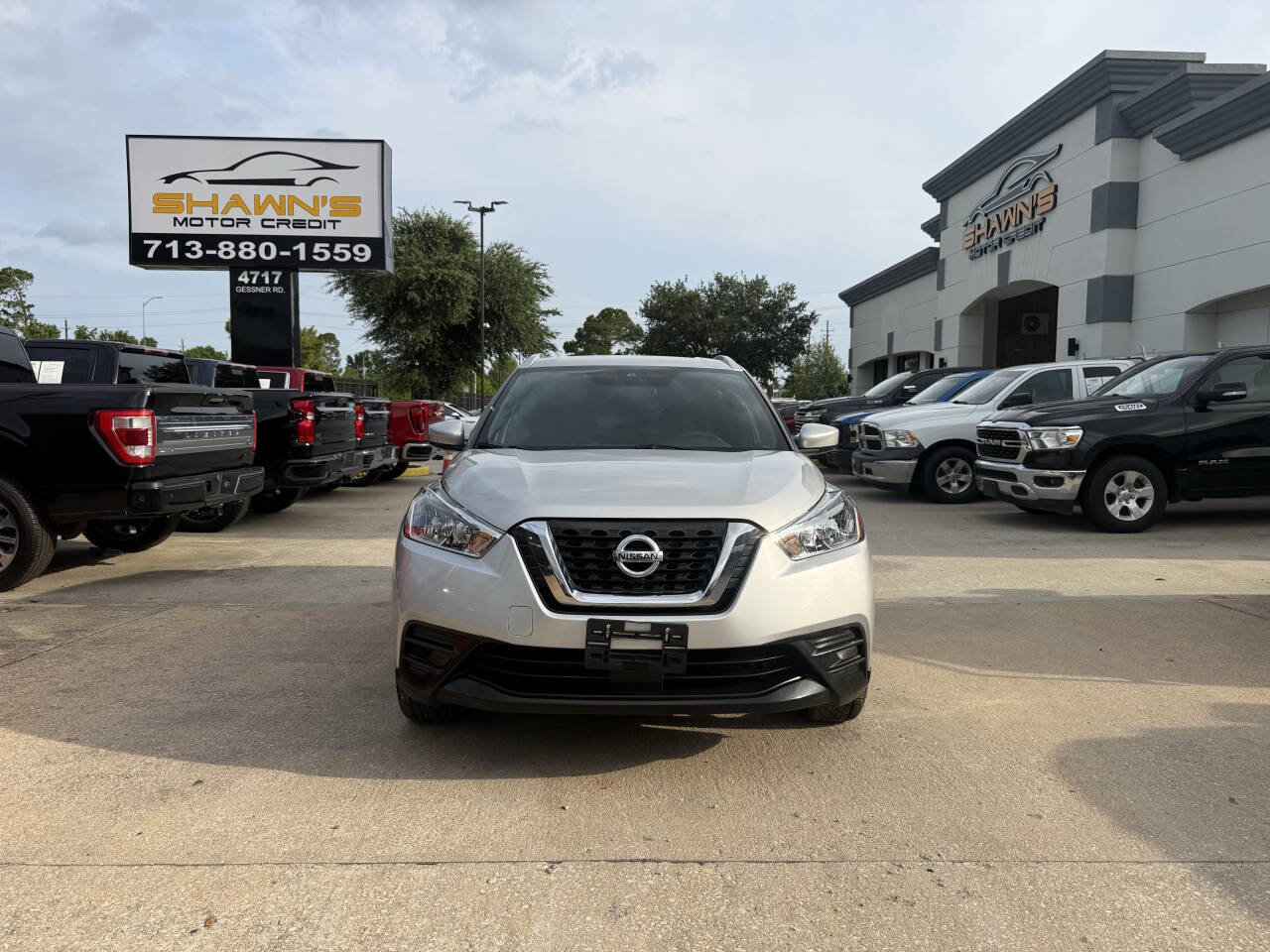 Used 2020 Nissan Kicks SV FWD image 38