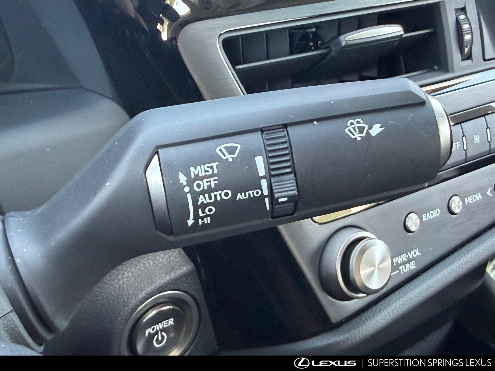 Certified 2025 Lexus ES 300h w/ Premium Package FWD image 23