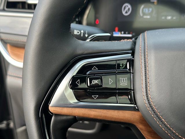 New 2025 Jeep Grand Cherokee Summit AWD/4WD image 29