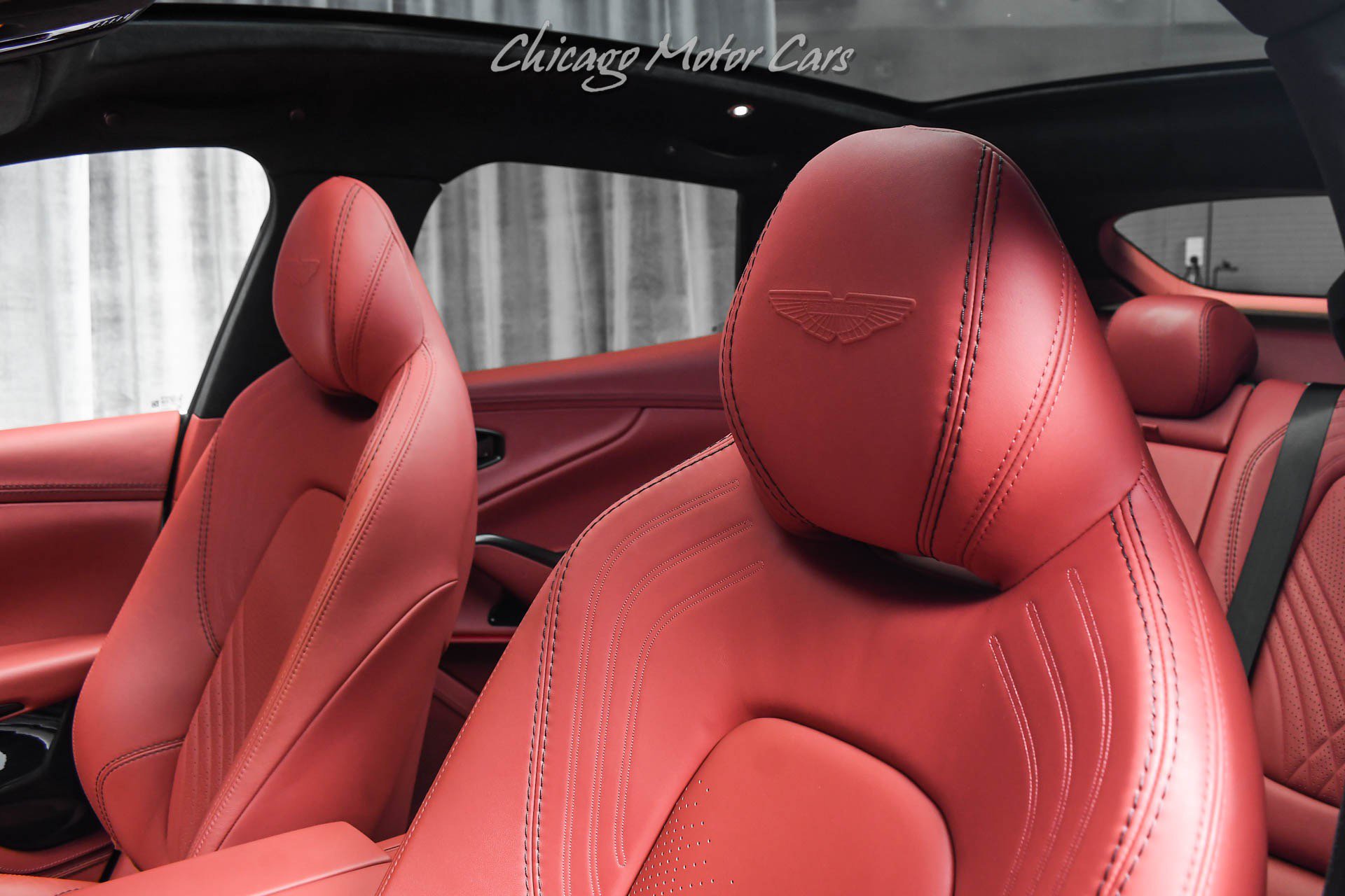 Used 2022 Aston Martin DBX AWD/4WD image 19