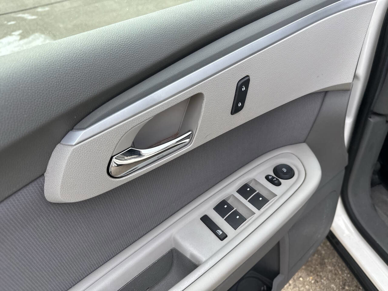 Used 2012 Chevrolet Traverse LS image 18