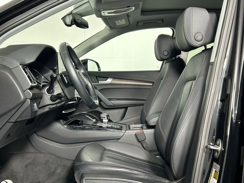 Used 2021 Audi Q5 2.0T Premium w/ Convenience Package AWD/4WD image 30