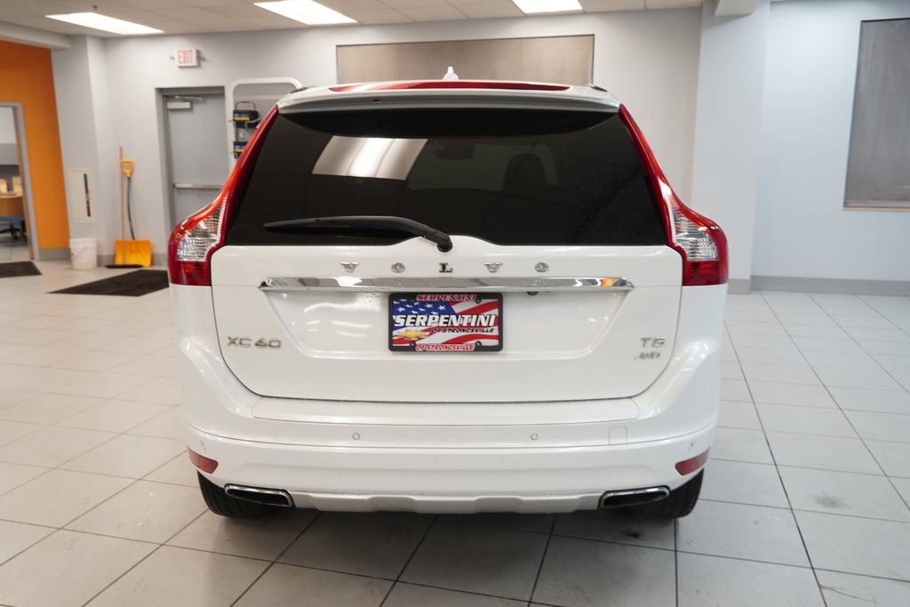 Used 2017 Volvo XC60 T5 Inscription w/ Preferred Option Package image 9