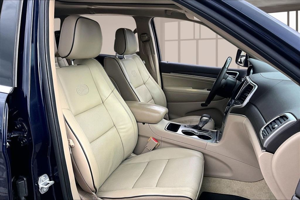 Used 2018 Jeep Grand Cherokee Overland image 28