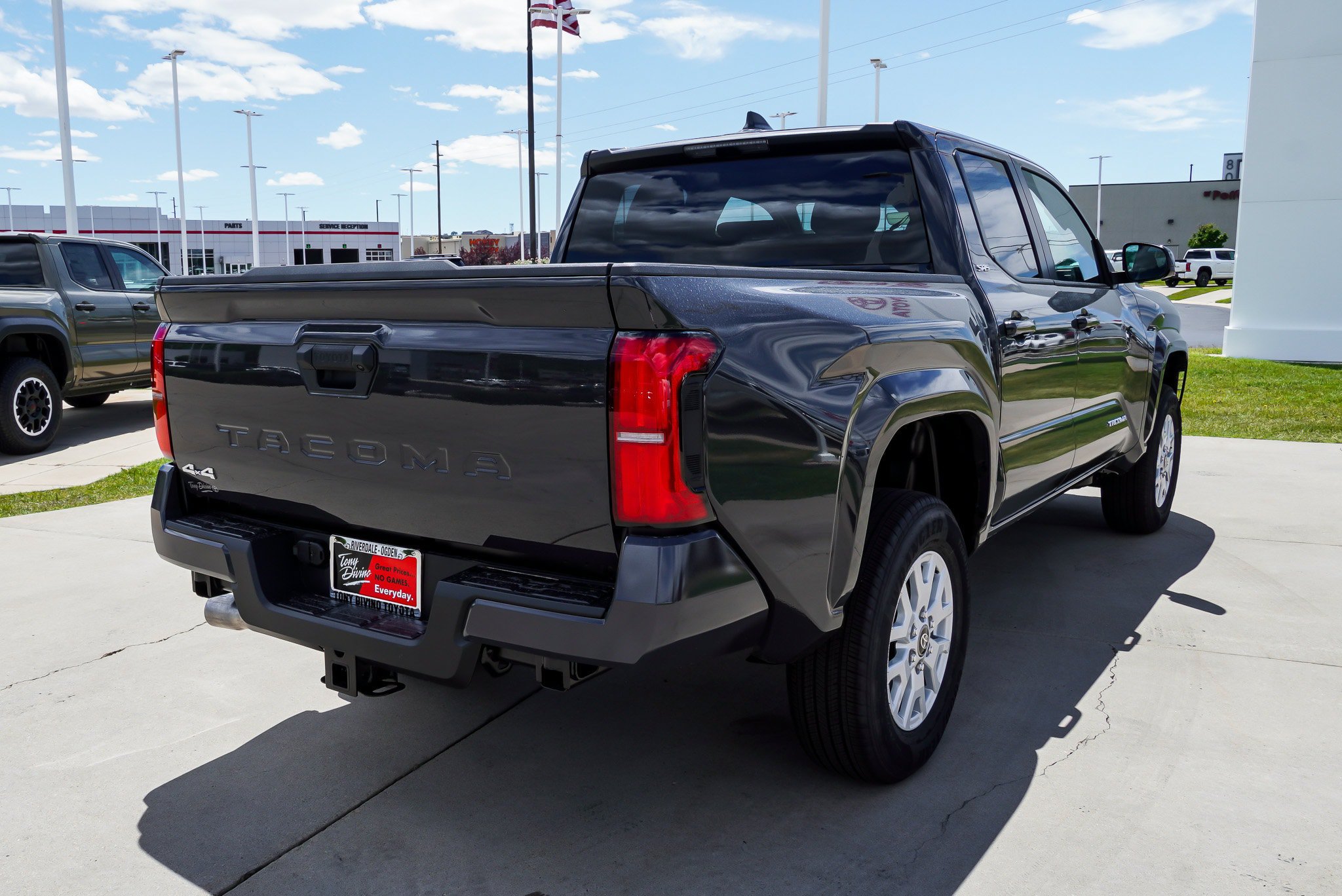 New 2026 Toyota Tacoma SR5 AWD/4WD image 8