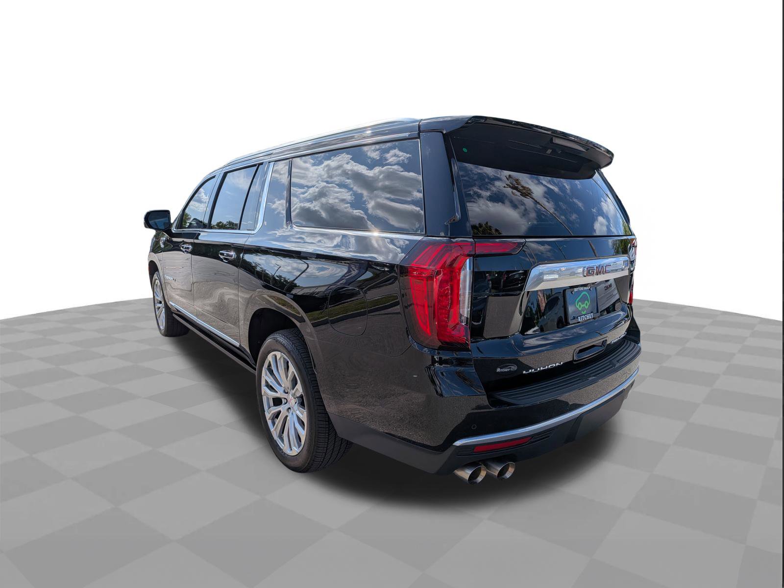 Certified 2024 GMC Yukon XL Denali w/ Advanced Technology Package AWD/4WD image 6
