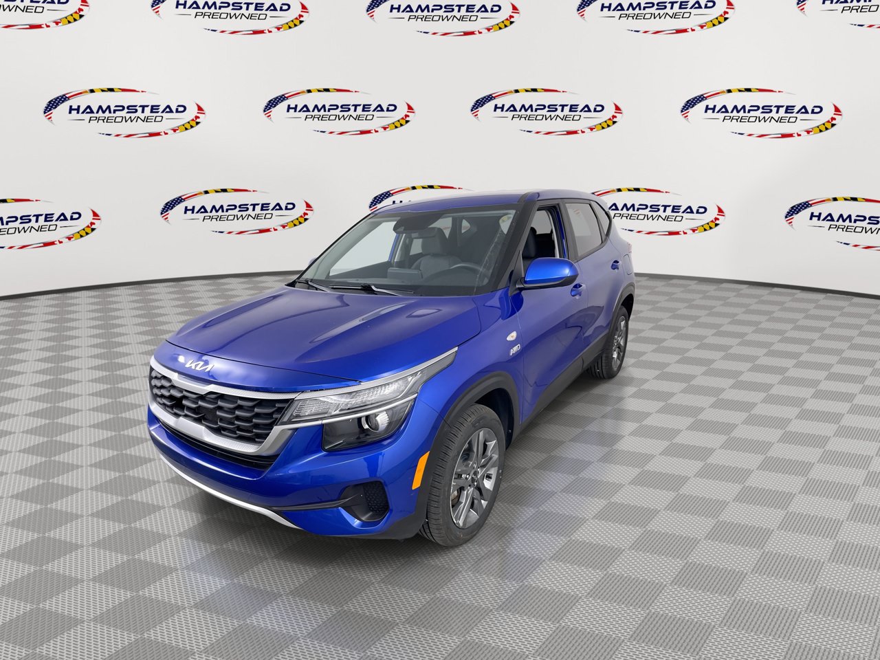 Used 2023 Kia Seltos LX AWD/4WD image 4
