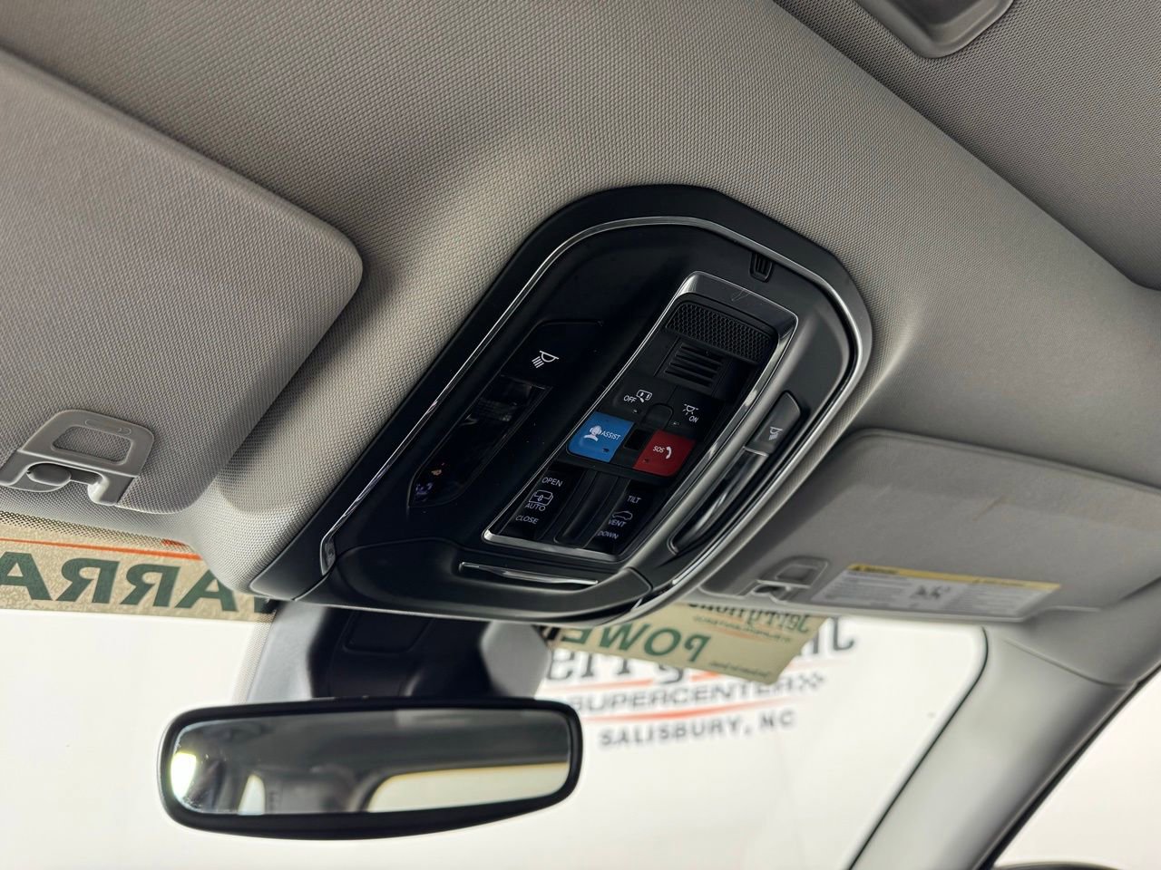 Used 2023 Jeep Grand Cherokee Laredo X image 23