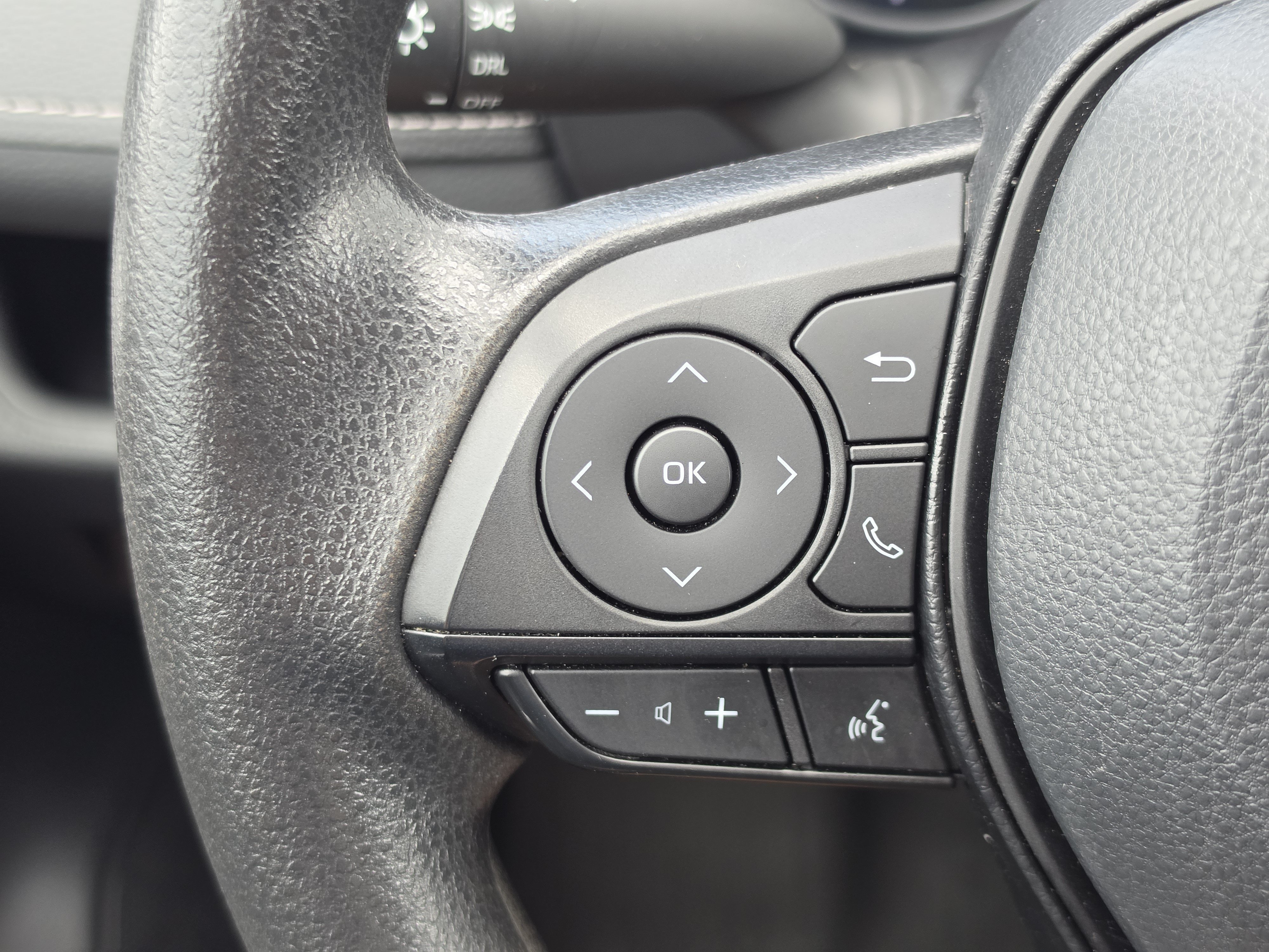 Certified 2024 Toyota RAV4 LE AWD/4WD image 17