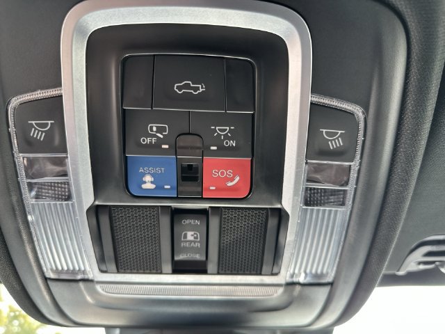 Used 2023 RAM 1500 Laramie AWD/4WD image 44