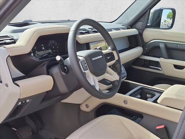 Used 2024 Land Rover Defender 110 SE AWD/4WD image 10