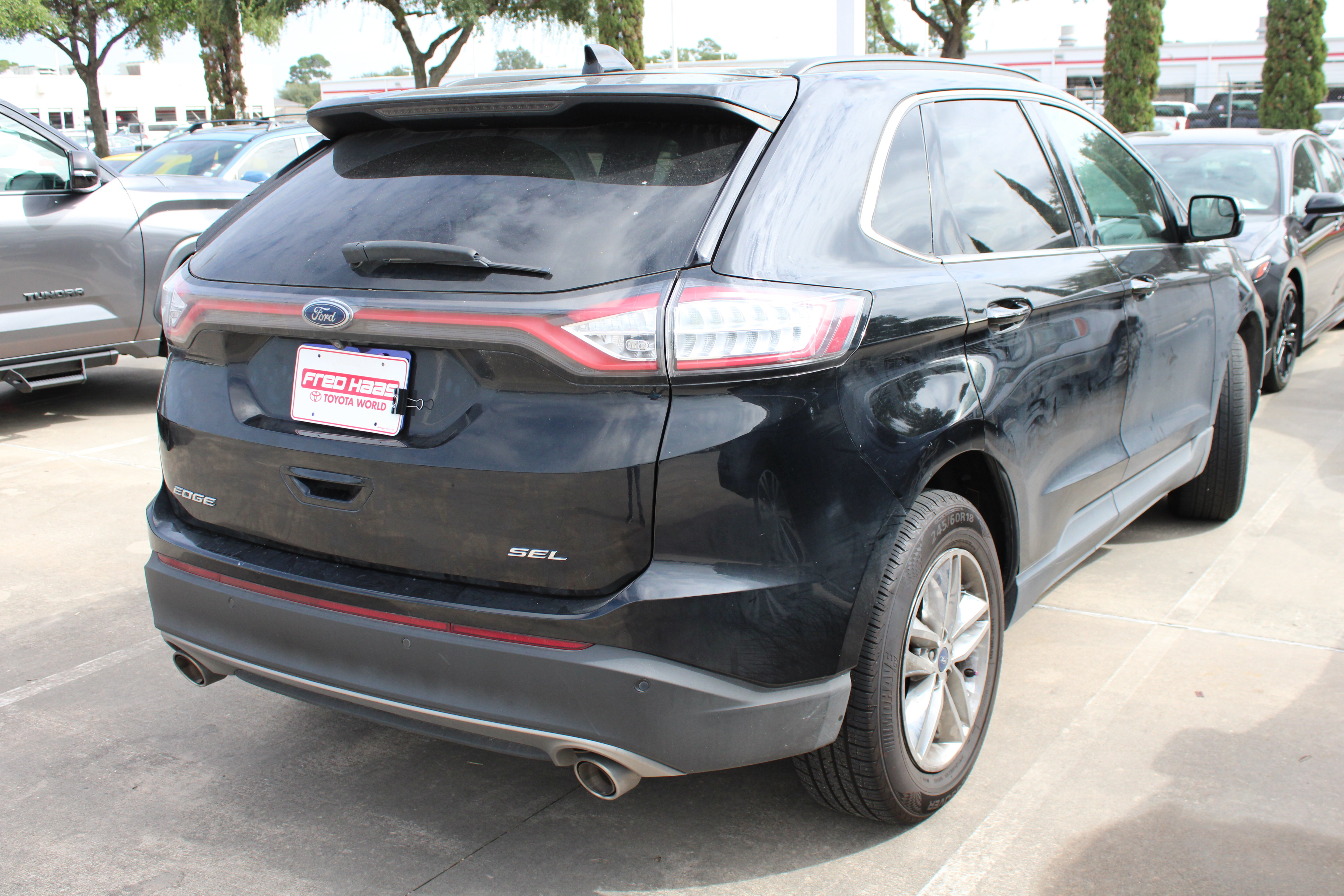 Used 2018 Ford Edge SEL w/ Equipment Group 201A FWD image 9