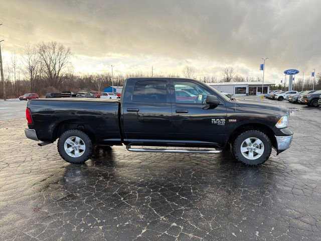 Used 2019 RAM 1500 Classic SLT image 8