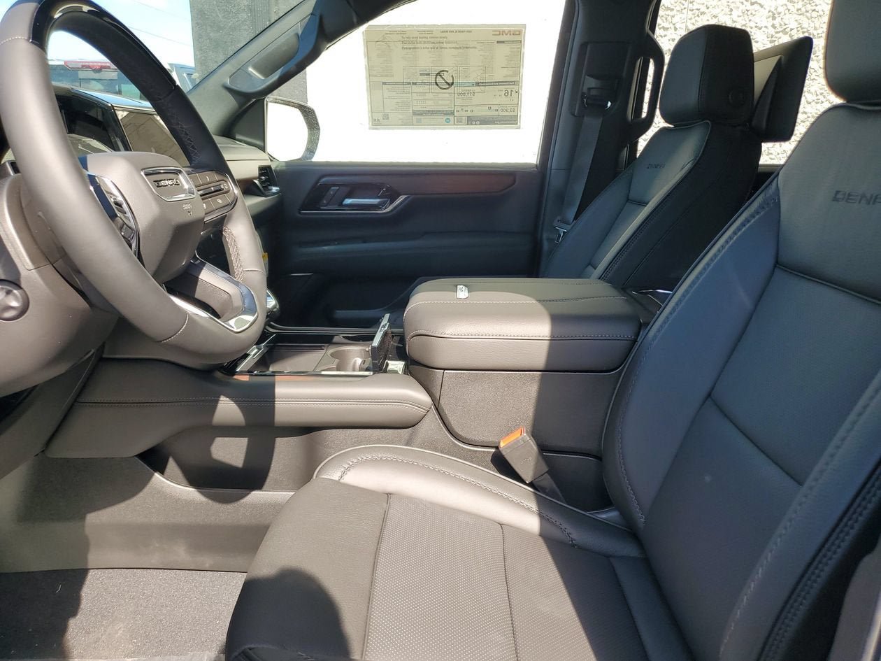 New 2026 GMC Yukon XL Denali w/ Denali Reserve Package AWD/4WD image 19