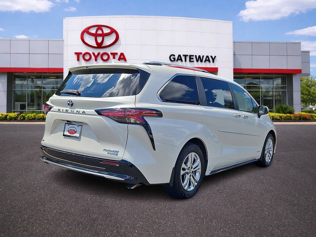 Used 2021 Toyota Sienna Platinum AWD/4WD image 5