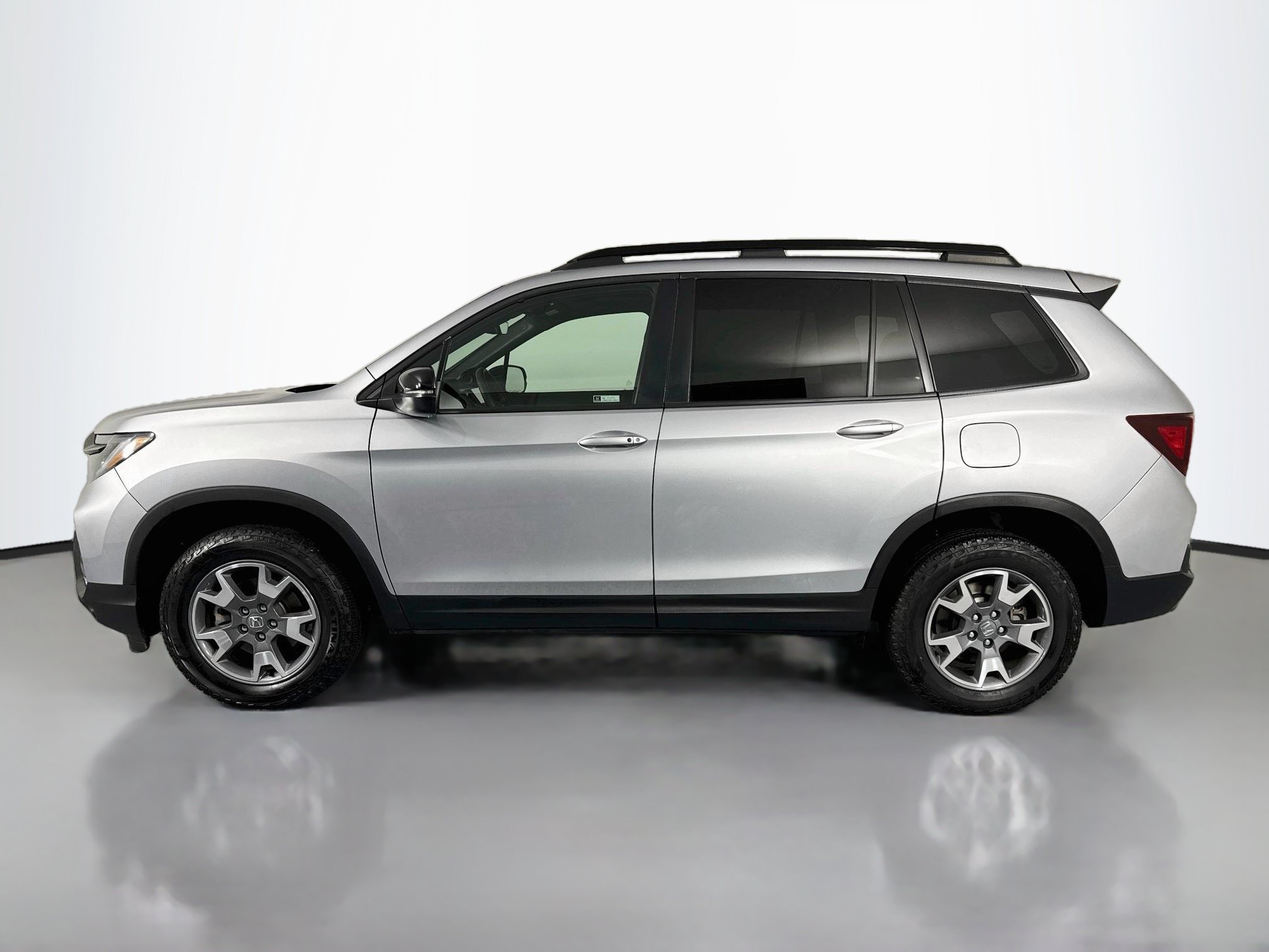Certified 2023 Honda Passport TrailSport image 8