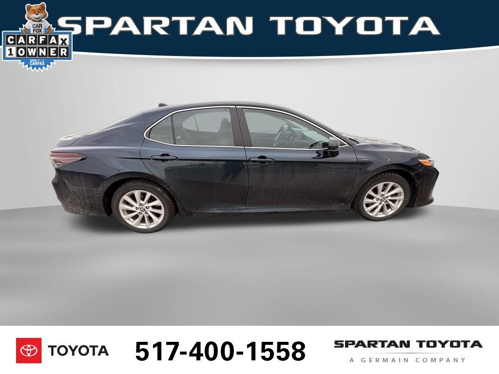 Used 2021 Toyota Camry LE image 9
