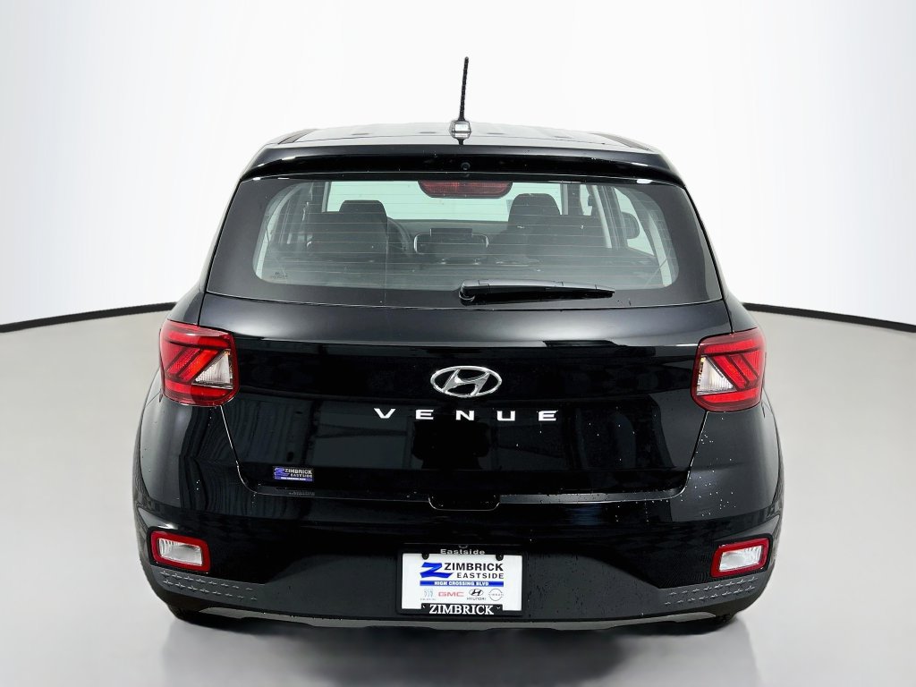 New 2026 Hyundai Venue SE FWD image 6