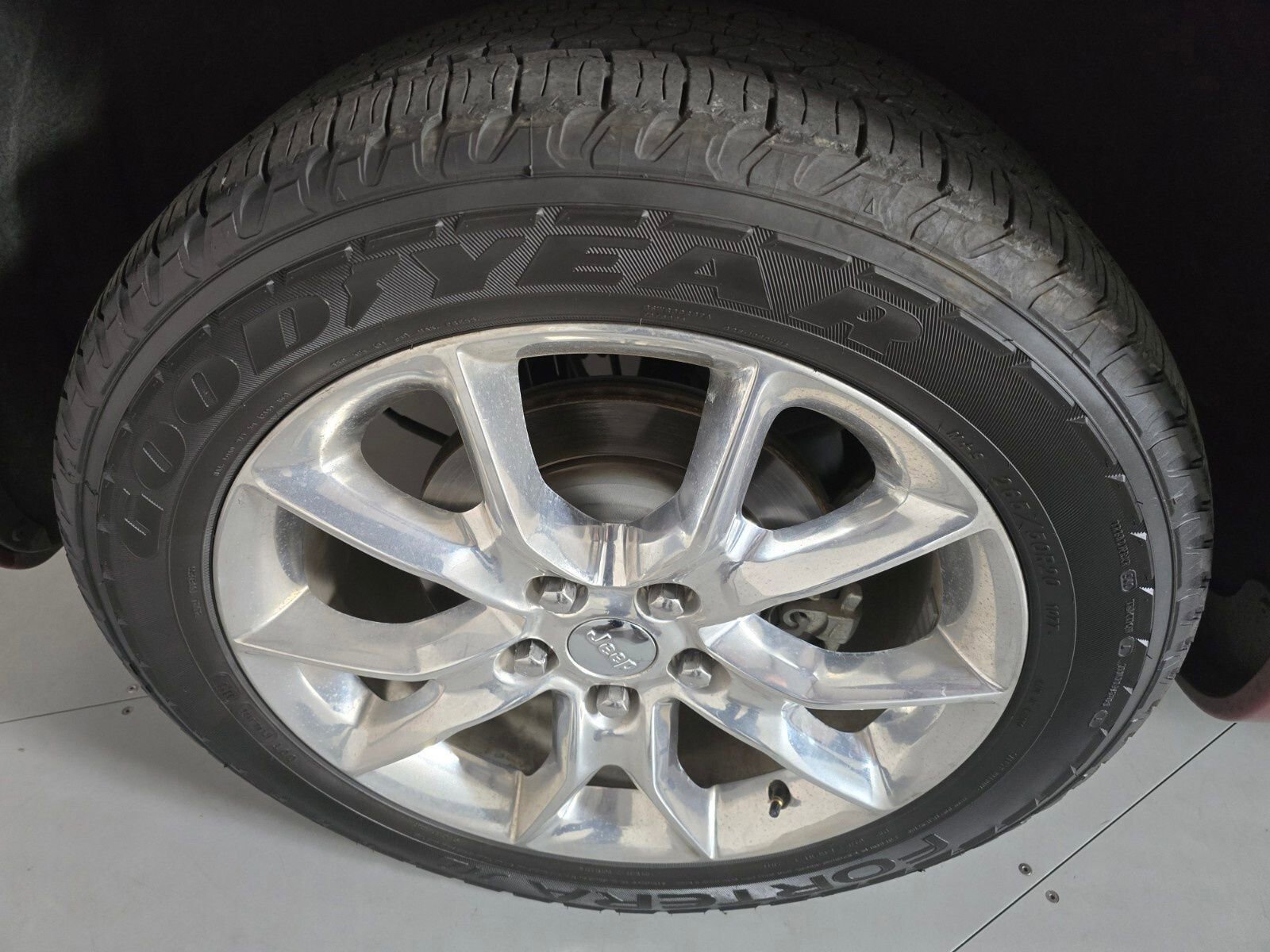 Used 2015 Jeep Grand Cherokee Summit w/ Platinum Series Group AWD/4WD image 11