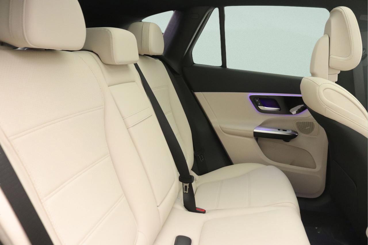 New 2026 Mercedes-Benz GLC 300 image 8