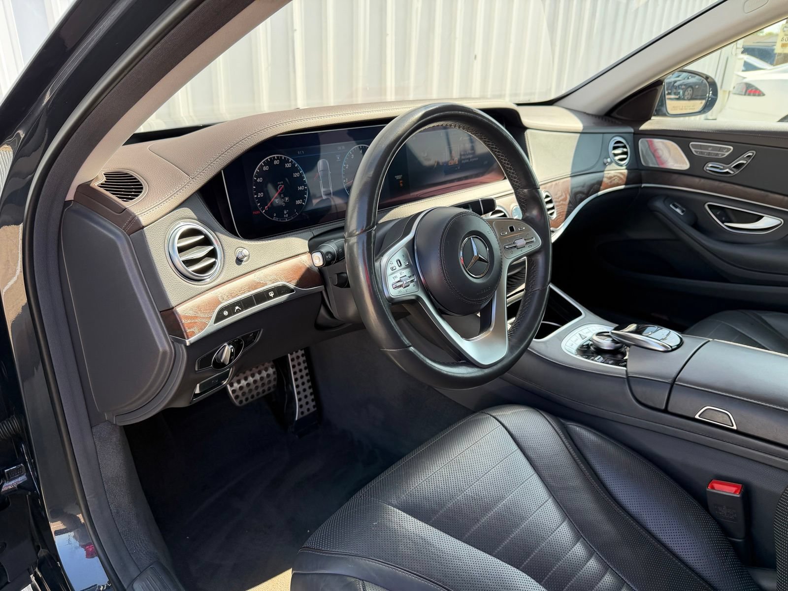 Used 2019 Mercedes-Benz S 560 Sedan image 17