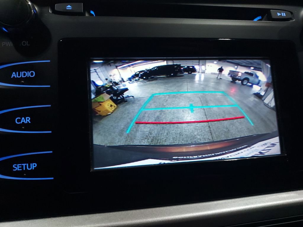 Used 2018 Toyota Highlander LE AWD/4WD image 23