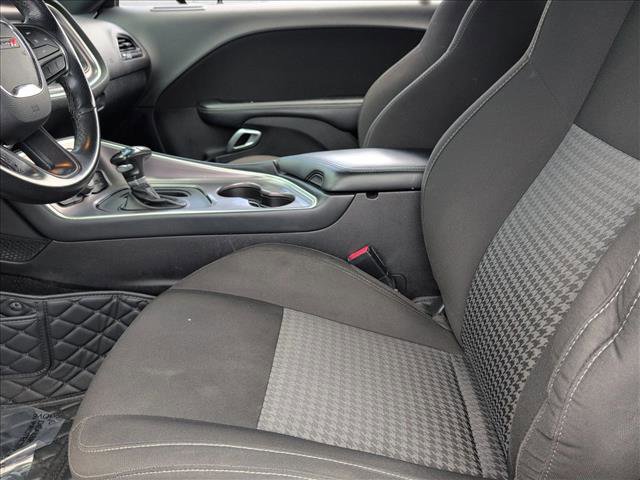 Used 2022 Dodge Challenger GT image 16