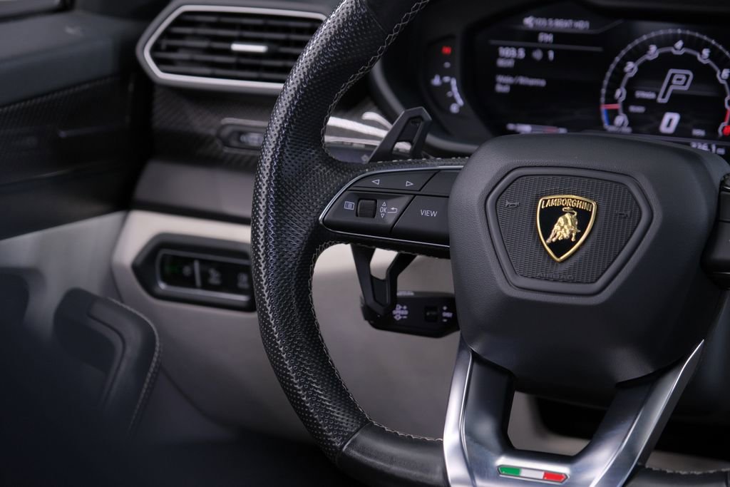 Used 2022 Lamborghini Urus image 66
