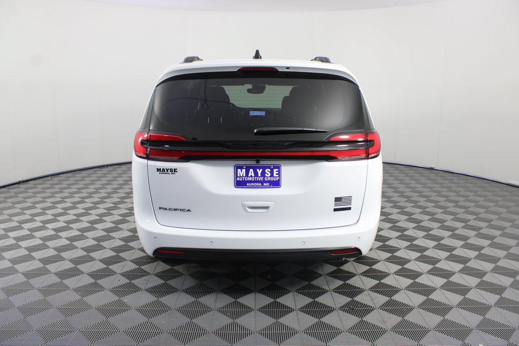 New 2027 Chrysler Pacifica Select FWD image 25
