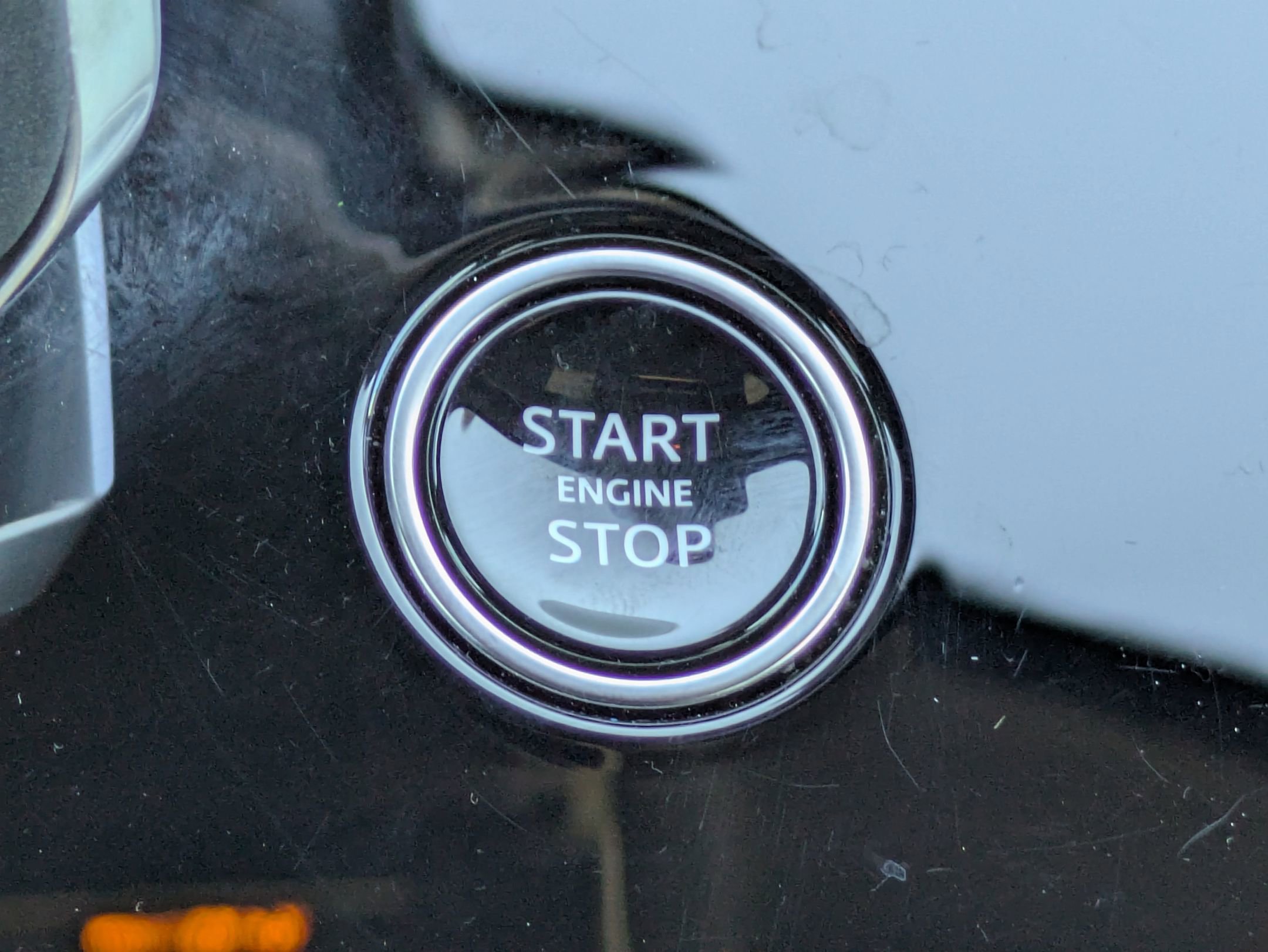 Used 2025 Land Rover Range Rover Sport SE image 17