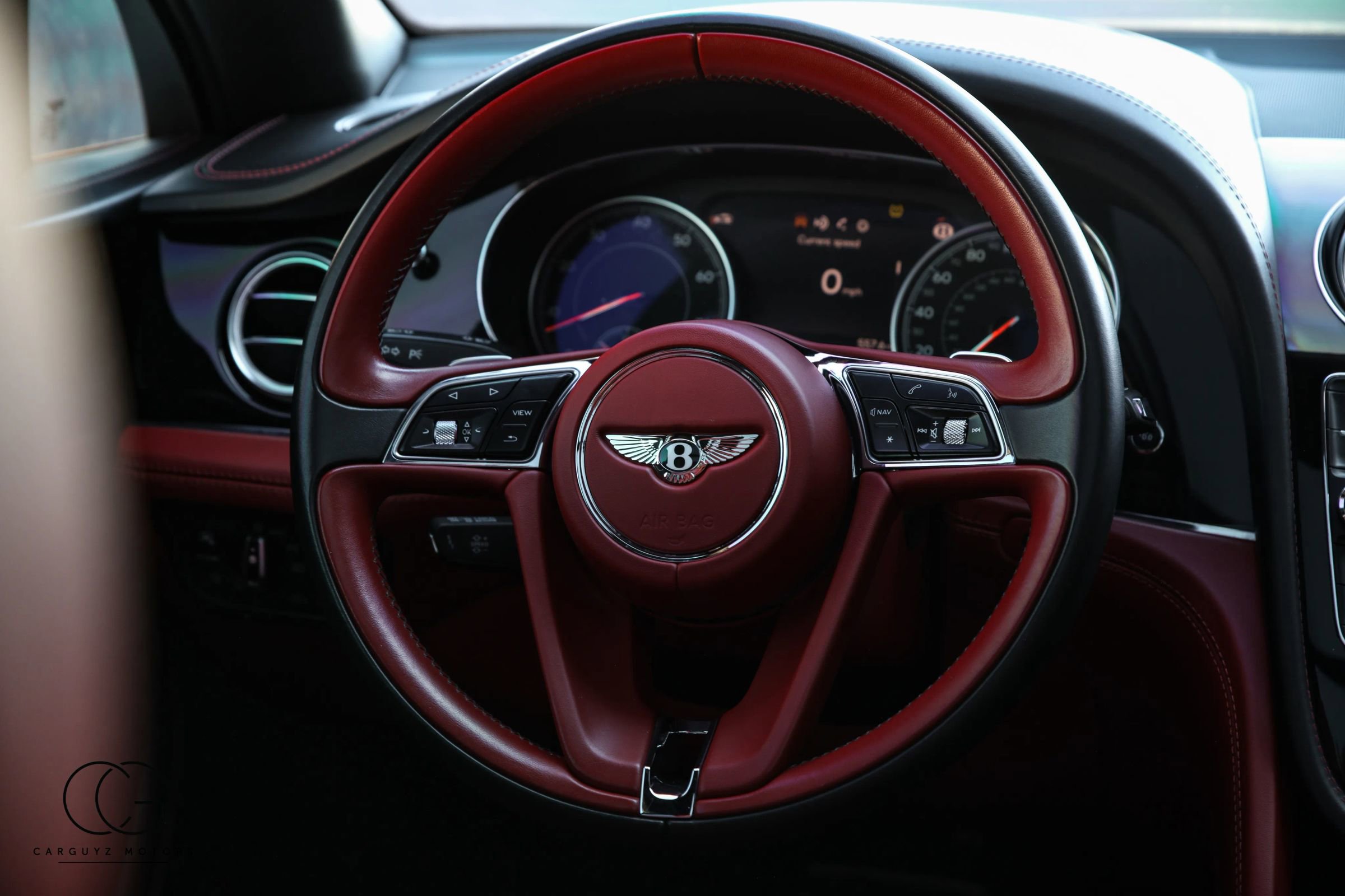 Used 2019 Bentley Bentayga image 35