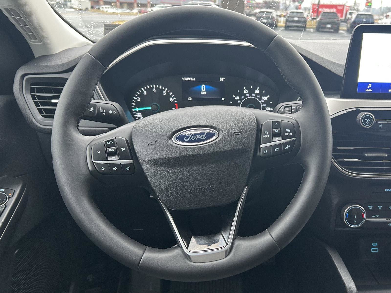 Used 2022 Ford Escape SE w/ Convenience Package image 18